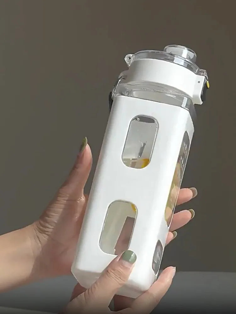700ml/900ml Portable Sports Water Bottle  Sippy Cup Suitable for Outdoor Sports Cycling and Carrying Juice Milk Drinkware