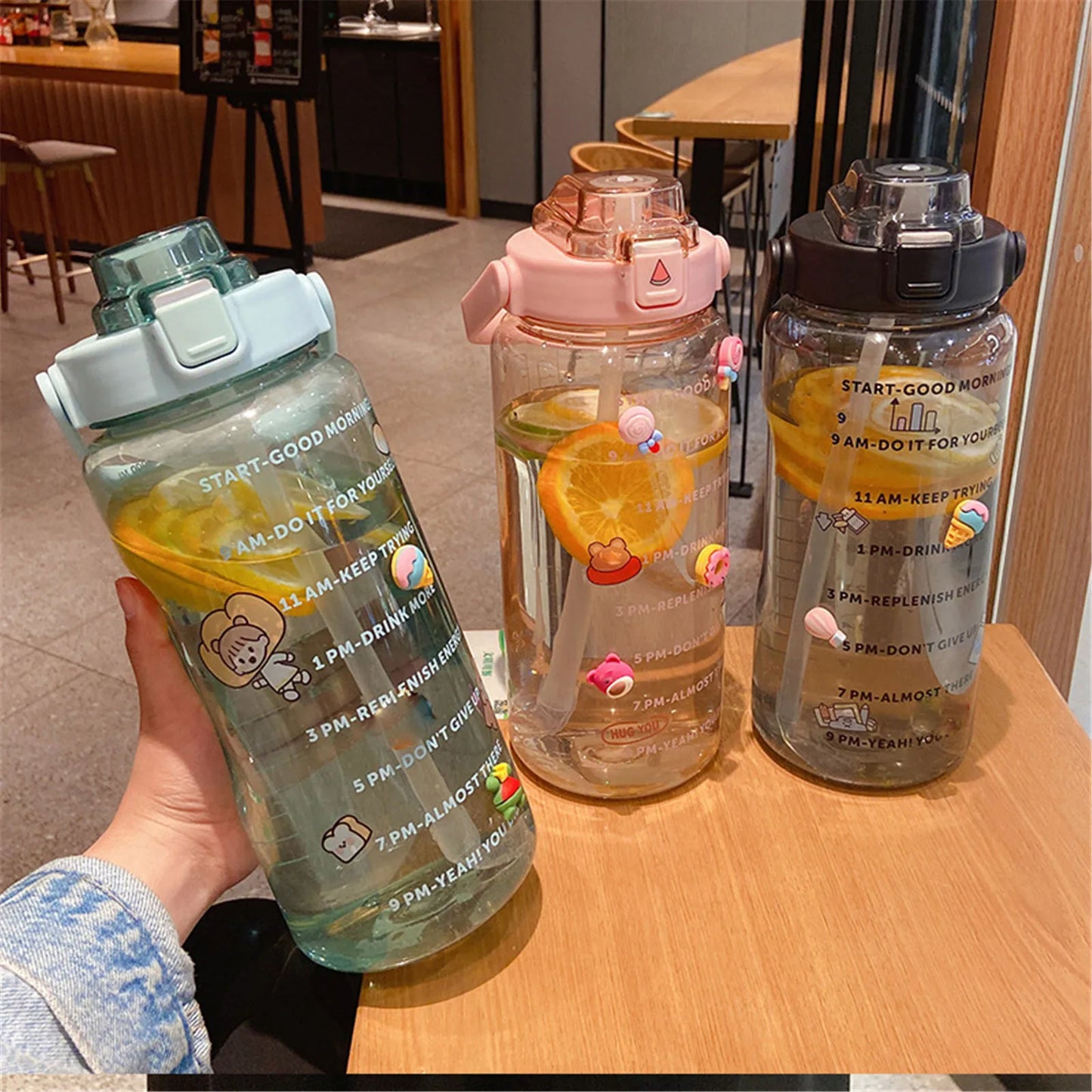2000ml Large Capacity Sports Water Bottle Portable Water Bottle For Outdoor Commuting Includes Stickers Straw Leak-Proof Design