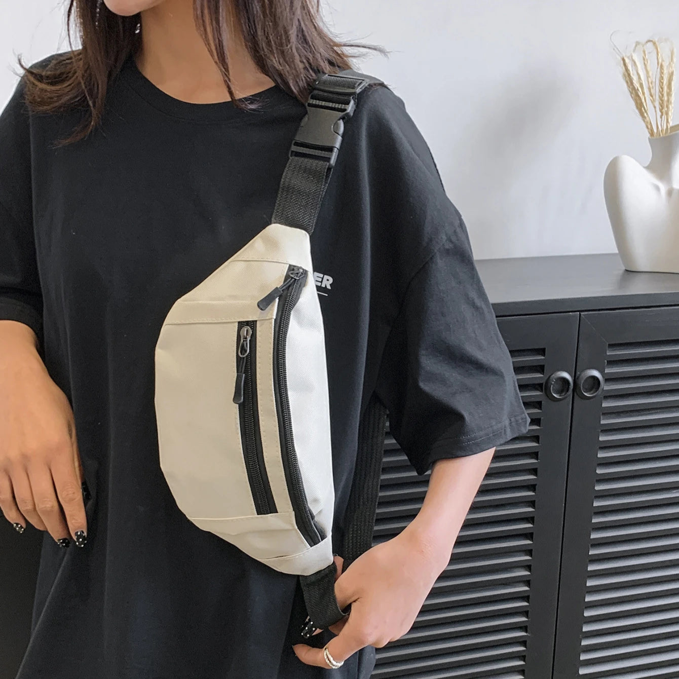 Fanny Pack Waist Bag Sports Festival Workout Traveling Running Large Crossbody Casual Hands-Free Wallets Waist Pack Phone Bag