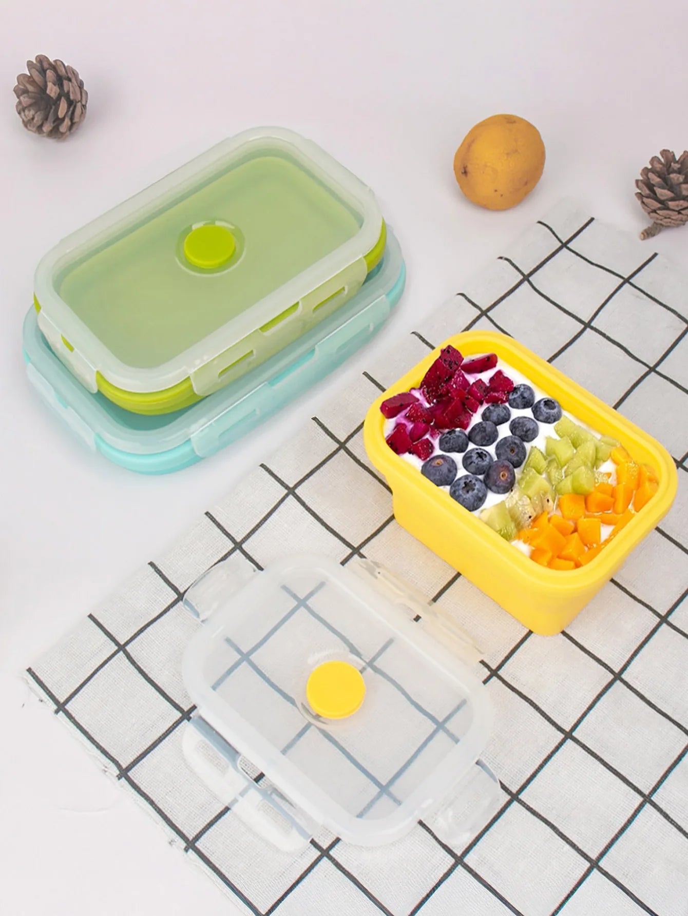 3 Pack Collapsible Silicone Food Storage Container, Lunch Boxes with Clip-on Lid, Stackable, Space Saving, Dishwasher Safe